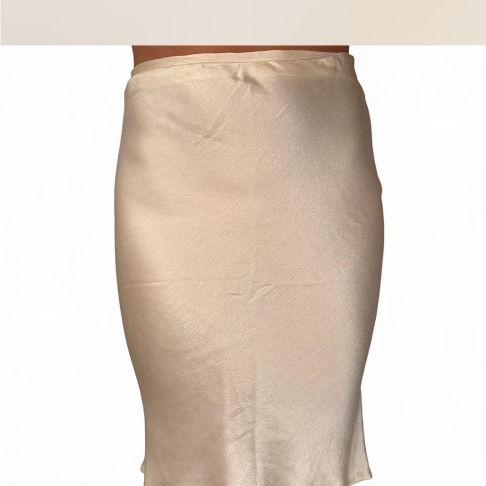 Les Habitudes Los Angeles Cream Skirt